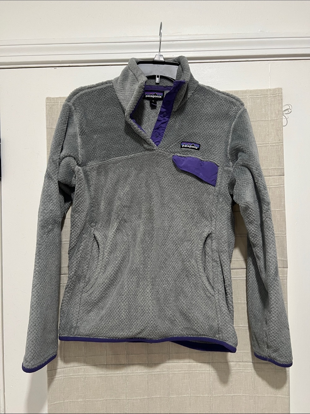 Patagonia Women Gray Fleece Zip Pullover with Purple Trim